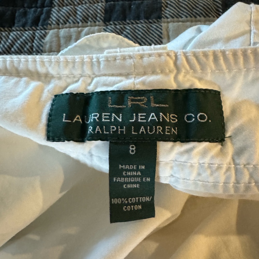 Capris - Picture 3 of 7